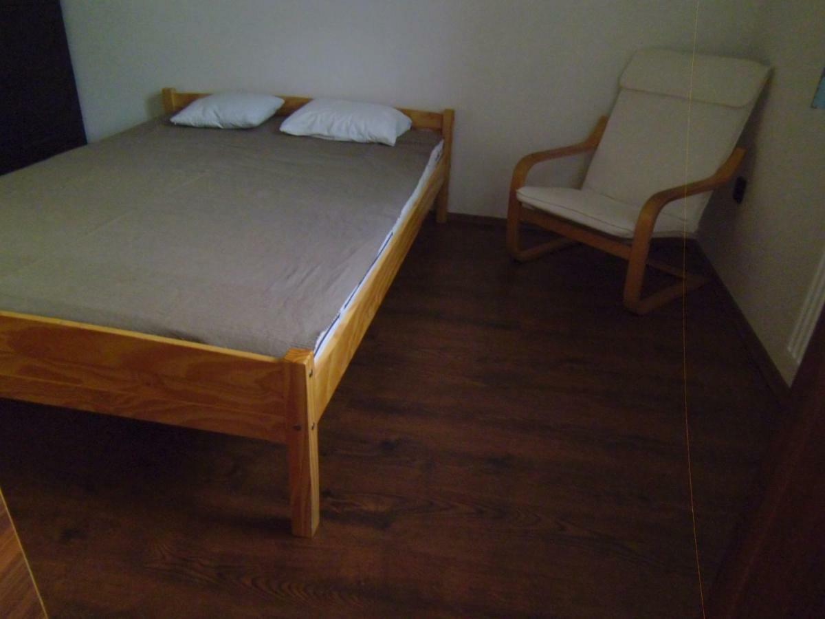 Aulich Apartman Мисколк Екстериор снимка